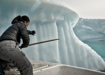 Poluição nanoplástica encontrada em ambos os polos da Terra pela primeira vez