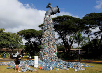 ONU adota resolução histórica para acabar com poluição plástica